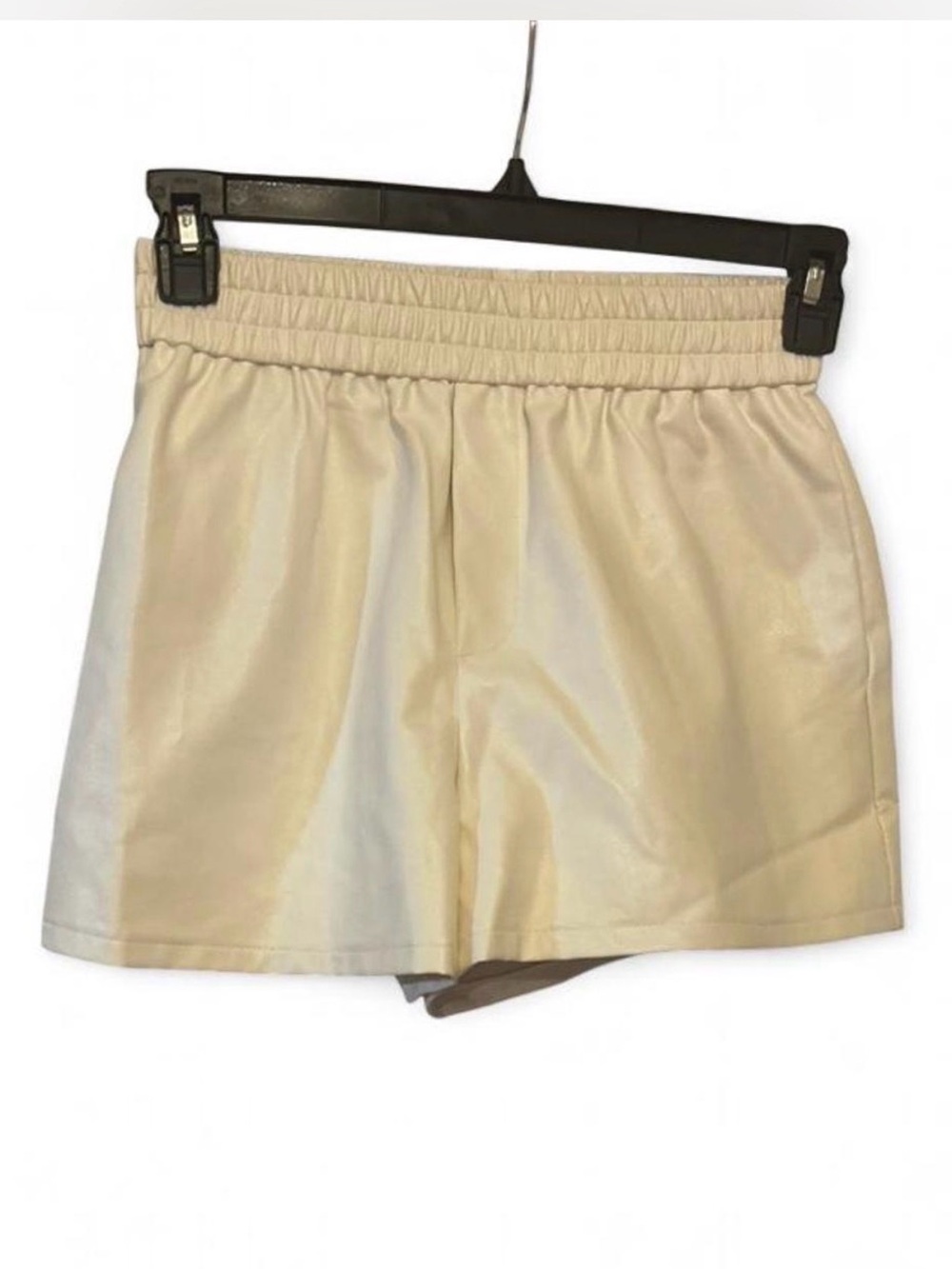 Forever 21 Women's Beige Solid Shorts S Mid-Rise Pull On Elastic Waist